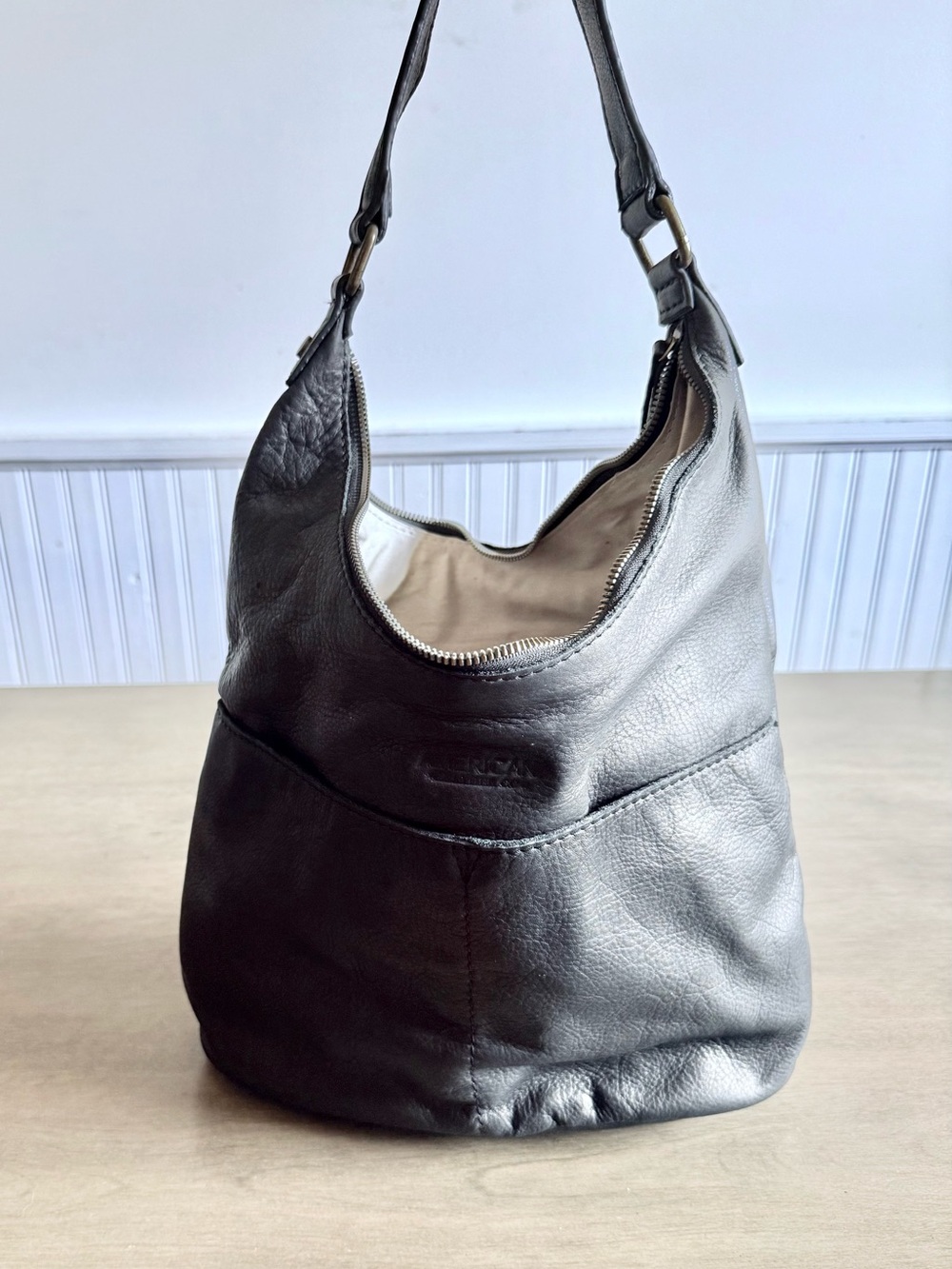 The American Co. Black Leather Shoulder Hobo Bag - 100% Cotton Lining